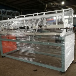 Máquina semiautomática de la malla de alambre de la máquina de soldadura para <span class=keywords><strong>cerca</strong></span> de rollo por bobina de alimentación - Product Image 3