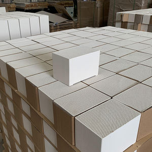 <span class=keywords><strong>Accumulateur</strong></span> <span class=keywords><strong>de</strong></span> <span class=keywords><strong>chaleur</strong></span> KERUI rond carré cordiérite mullite monolithe nid d'abeille substrat céramique à vendre - Product Image 4