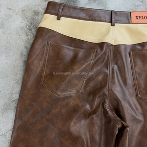 Pantalones de cuero sintético de cintura alta vintage con diseño de logotipo de diamantes de imitación personalizados, estilo streetwear, holgados y apilados - Product Image 4