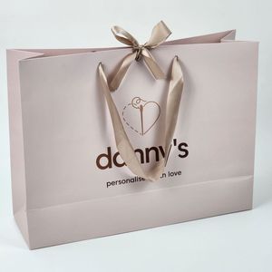 Bolsa de Regalo de Papel Impresa con el Logotipo de la Tienda de Ropa de Lujo Personalizada de Fábrica, con su Propio Logotipo - Product Image 3