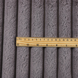 Китайский поставщик, Прямая продажа с фабрики, недорогие многоцветные 100% полиэфирные длинные плюшевые ткани из искусственного меха кролика для девочек - Product Image 2