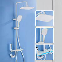 Ensemble de douche moderne blanc élégant avec robinets thermostatiques, barre coulissante en céramique bronze, pommeau de douche pluie en aluminium spatial et affichage numérique