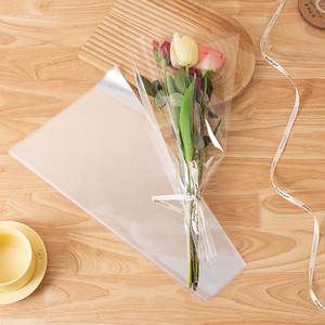 Paquete de <span class=keywords><strong>50</strong></span> Bolsas Transparentes de OPP en Forma de Trapezoide para Empaque de Flores, Envoltorio Impermeable para Tallos Individuales o Múltiples - Product Image 4
