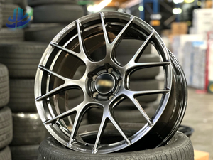 Jantes monobloc forgées de style BBS RE-V7 avancées pour les passionnés de course sur piste Audi RS4 et BMW M2 - Product Image 2
