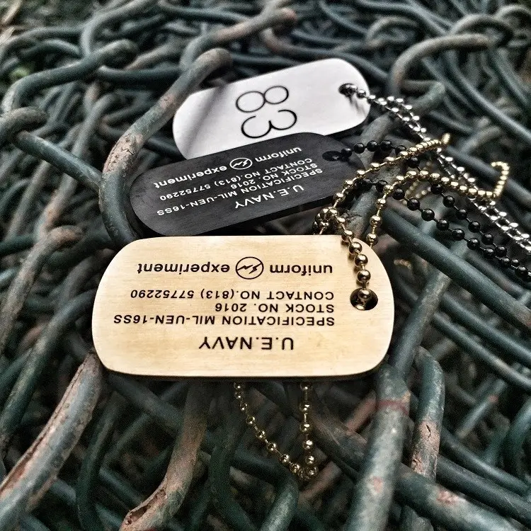 Collier en acier inoxydable personnalisé hip hop collier gravé cartes militaires numériques collier pendentif