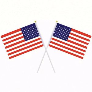 ธงมือถือแบบมีด้ามพลาสติก ขนาด 20x30 ซม. ผลิตจากผ้าโพลีเอสเตอร์ พิมพ์ลายสกรีน สีตามสั่ง สำหรับงานโปรโมท ฟุตบอล และงานปาร์ตี้ มีสินค้าในสต็อกที่สหราชอาณาจักร - Product Image 5