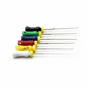 Limas dentales <span class=keywords><strong>Endo</strong></span> <span class=keywords><strong>Files</strong></span> K <span class=keywords><strong>Files</strong></span> Niti Instrumento <span class=keywords><strong>dental</strong></span> de acero inoxidable Terapia de conducto radicular - Product Image 3