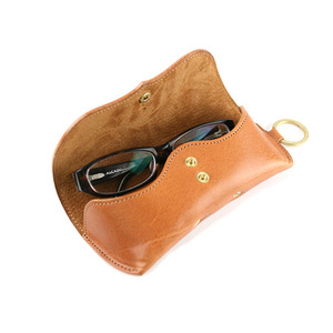 Étui à lunettes de soleil en cuir de style rétro pour hommes et femmes, housse de protection pour lunettes. - Product Image 4