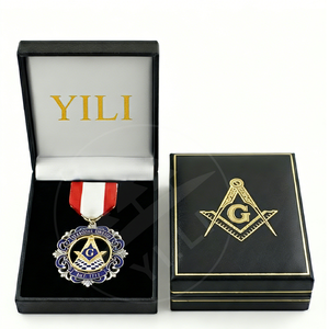 Badge Métallique de Cérémonie Style Maçonnique Personnalisé avec Logo Maçonnique, Coffret Cadeau de Luxe pour Collection Souvenir de Loge - Product Image 1