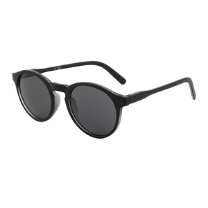 Gafas de Sol Redondas Minimalistas Unisex con Protección UV400, Material de PC, para Protección Solar, Viajes, Conducción y Moda - Product Image 3