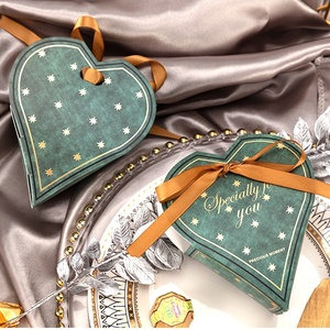 Boîte à bonbons en forme de coeur en forme de ruban imprimé rayé cadeau de faveur de mariage pour la Saint-Valentin fête l'heure du thé décor de table - Product Image 3