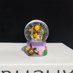Creative Ocean Beach Tourism Souvenirs Customized Cartoon Animal <strong>Snow</strong> <strong>Ball</strong> Personalized 3D Lifelike Handmade Resin Sea Turtles - Product Image 4