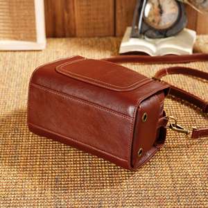 Bolso de Hombro Cruzado de Cuero Genuino para Mujer, Estilo Retro, de Piel de Vacuno de Capa Superior, con Almohadilla Horizontal, Pequeño y Personalizado - Product Image 5