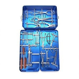 Juego de Instrumentos Quirúrgicos Ortopédicos y Placa de Reconstrucción Pélvica Manual de Acero Inoxidable BISONS con Caja de Esterilización - Product Image 1