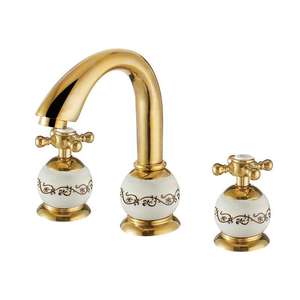 Robinet à trois trous en laiton européen Bassin <span class=keywords><strong>sous</strong></span>-comptoir en titane doré Robinet <span class=keywords><strong>de</strong></span> lavabo séparé pour <span class=keywords><strong>salle</strong></span> <span class=keywords><strong>de</strong></span> <span class=keywords><strong>bain</strong></span> à eau chaude froide à double poignée - Product Image 2