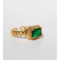 Bague Classique Ajustable Plaqué Or 18 carats avec Chaîne à Maillons et Zircon Cubique Rectangulaire Taille Émeraude Baguette pour Femme