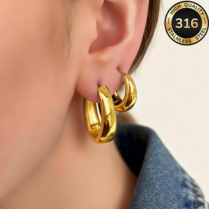 Deux paires de boucles d'oreilles en forme de goutte irrégulières en acier titane plaqué or, boucles d'oreilles géométriques polies miroir, style ins - Product Image 3