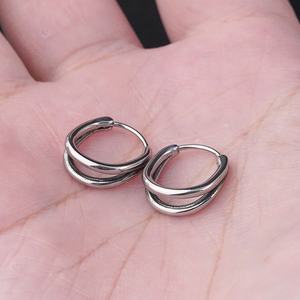 Pendientes Minimalistas Geométricos de Acero Inoxidable para Mujeres y Niñas, Estilo Vintage, de Fabricantes de Joyería - Product Image 3