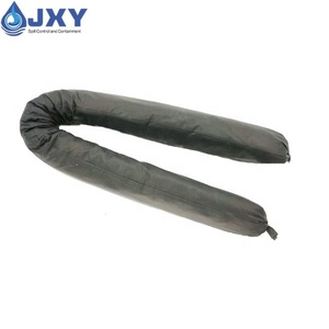 Chaussettes absorbantes universelles pour autour des machines, sous les tuyaux qui fuient, dans les zones de circulation en désordre ou pour l'entretien général - Product Image 4