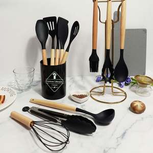 Ensemble de 12 ustensiles de cuisine en silicone avec manche en bois, antiadhésifs, avec baril de rangement, fournitures pour la maison, en stock en usine - Product Image 4