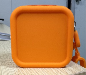 Sac de rangement de voyage moderne de luxe en silicone, étanche et anti-poussière, pour maquillage et articles de toilette, grand porte-téléphone et porte-monnaie, couleur unie - Product Image 6