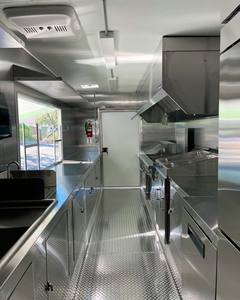 Camion de restauration mobile hydraulique avec cuisinière, évier, salle de bain, toilettes, châssis en acier galvanisé à chaud, durée de vie de 20 ans - Product Image 6