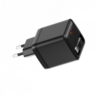 Pengisi Daya Cepat PD 20W QC dengan Kabel Retractable Tahan Api Perlindungan OTP & OVP 5V/3A untuk 17