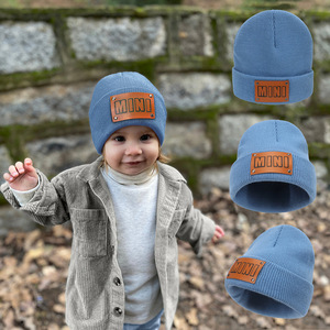 Mini <span class=keywords><strong>bonnet</strong></span> en Crochet tricoté Protection contre le froid chaud pour bébés enfants <span class=keywords><strong>bonnet</strong></span> couvre-chef avec logo en cuir Patch - Product Image 2
