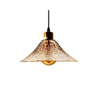 Suspension industrielle à abat-jour en verre long et étroit, blanc chaud doux, ampoule incandescente E26, hauteur réglable, éclairage à angle de faisceau de 180°