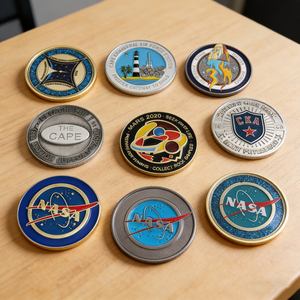 Moneda de desafío de metal personalizada de fábrica con grabado 3D en relieve <span class=keywords><strong>y</strong></span> esmalte suave OEM para eventos espaciales <span class=keywords><strong>y</strong></span> recuerdos de marca - Product Image 2