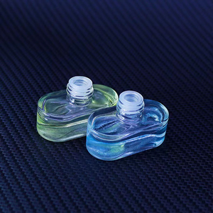 <span class=keywords><strong>2022</strong></span> nouveaux accessoires de voiture <span class=keywords><strong>Mini</strong></span> diffuseur <span class=keywords><strong>d</strong></span>'arôme de voiture bouteille de diffuseur de parfum <span class=keywords><strong>d</strong></span>'aromathérapie personnalisé <span class=keywords><strong>d</strong></span>ésodorisant de voiture reshener - Product Image 6