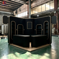 Kiosque de parfums de luxe pour centre commercial, stand de parfums d'angle avec éclairage LED, comptoir d'exposition incurvé, logo de marque personnalisé, kiosque de vente de parfums