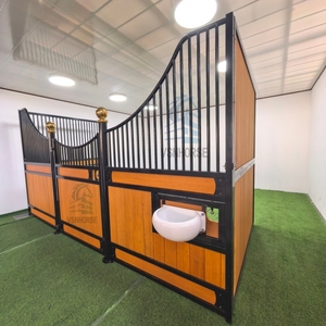 โรงม้าสำเร็จรูปสไตล์ยุโรปสุดหรู พร้อมผนังไม้ไผ่ โครงเหล็กชุบสังกะสี ฉากกั้นไม้ไผ่ - Product Image 6