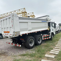 Heavy Duty Sinotruk Howo/shacman 371/400/430hp 6x4 6/10 Wheeler Horse Power Head Camion Tracteur Remorque Camion à benne basculante à vendre