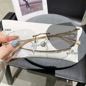 Diamant Métal <span class=keywords><strong>Anti</strong></span>-Réflexion Photochromique Sans Monture Plat Lunettes Cadre <span class=keywords><strong>Anti</strong></span>-Lumière Bleue Changement de Couleur Myope Optique Lunettes - Product Image 5