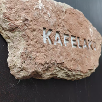 Plaque de numéro de maison en marbre sculpté sur mesure, artisanale, en pierre naturelle, rustique, pour extérieur, signalétique d'adresse personnalisée