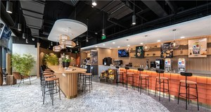 Barra de Bar Ovalada Moderna con Taburetes de Madera para Muebles Comerciales de Hotel, Estilo de Diseño Contemporáneo - Product Image 4