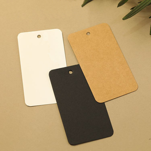 Etiquetas Colgantes de Papel Suave al Tacto con Acabado Esmerilado Personalizadas para Ropa Estilo Ins y Artículos de Uso Diario - Product Image 1