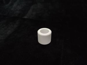 يقوم ييك بتخصيص أنابيب السيراميك الألومينا عالية الدقة والمقاومة للحرارة العالية - Product Image 5