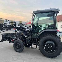 Trattore Agricolo 4x4 ad Alte Prestazioni con Caricatore Frontale, Spazzaneve e Forca per Agricoltura