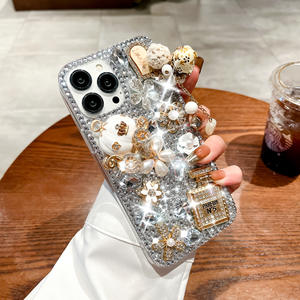 Funda de Teléfono con Diseño de Lujo, Cristal, Diamantes, Flores <span class=keywords><strong>y</strong></span> Perlas para <span class=keywords><strong>iPhone</strong></span> 17, 16 Pro, 15, 14 Pro - Product Image 2