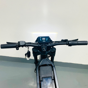 ホットセール人気商品 52V 20AHリチウム電池搭載 電動自転車 オールテレインオフロードタイヤ ステルス爆撃機型 電動マウンテンバイク 大人用 - Product Image 5