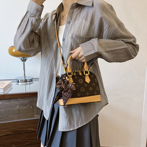 Sac à main pour femme Ly Retro à bandoulière unique, sac à main de luxe de créateur, sac à bandoulière classique pour tous les jours - Product Image 3