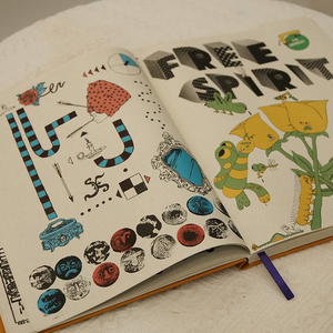 Vente directe usine Nouveau design Agenda A4/A5/A6 Couverture rigide en cuir PU avec dorure, reliure cousue, style livre de bandes dessinées, couleurs violet/autres, impression - Product Image 2