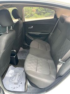Auto Usate Economiche in Vendita: <span class=keywords><strong>Kia</strong></span> K2 2011 <span class=keywords><strong>Bianca</strong></span>, 1.4L Automatica, Basso Chilometraggio, Guida a Sinistra, Berlina a Benzina - Product Image 4