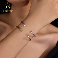 Bijoux simples et agréables Bracelet mince en diamant plaqué or 18 carats Moissanite Double Offre Spéciale ronde Bijoux de mode pour femmes