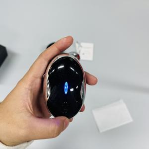 Mini masajeador de rodillo Facial portátil, estiramiento de la piel y producción de colágeno, rodillo eléctrico de masaje de cuello facial para barbilla Doble - Product Image 6