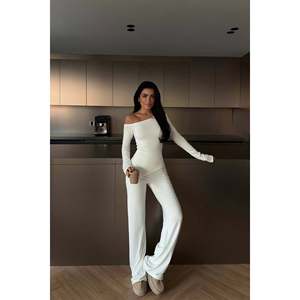 Traje Blanco Elegante para Mujer, Diseño de Mono y Traje de una Pieza Estilo Kendrick - Product Image 4