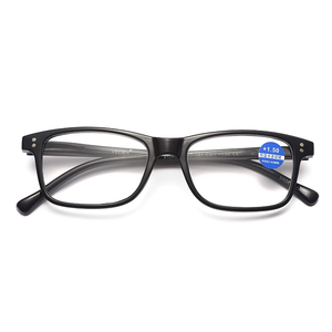 Nouvelles <span class=keywords><strong>lunettes</strong></span> <span class=keywords><strong>de</strong></span> <span class=keywords><strong>lecture</strong></span> fines anti-lumière bleue charnières à ressort en gros <span class=keywords><strong>lunettes</strong></span> <span class=keywords><strong>de</strong></span> <span class=keywords><strong>lecture</strong></span> bon marché pour hommes et femmes - Product Image 4