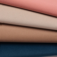 Vente de gros Rembourrage en polyester de Chine, Tissu teint en fil jacquard gaufré uni épaissi court en peluche velours velours/